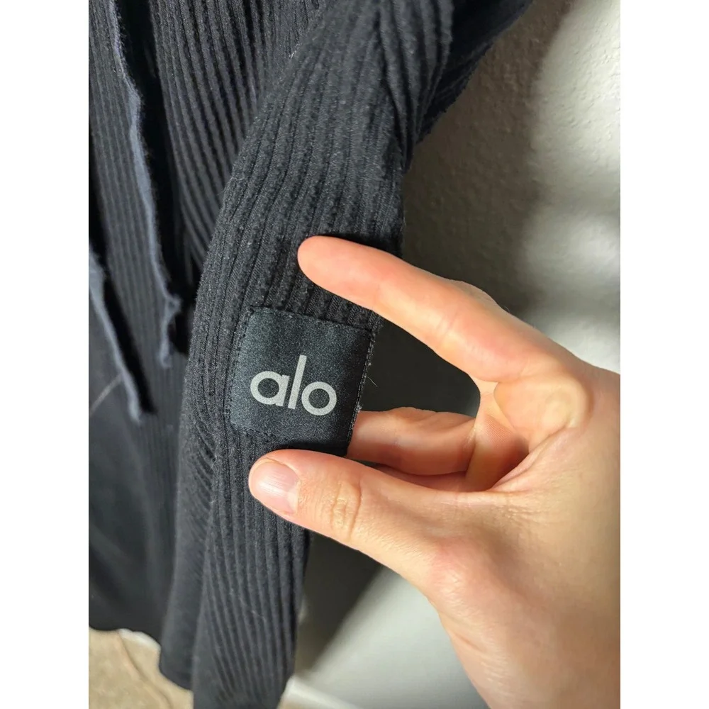 ALO Yoga preowned size